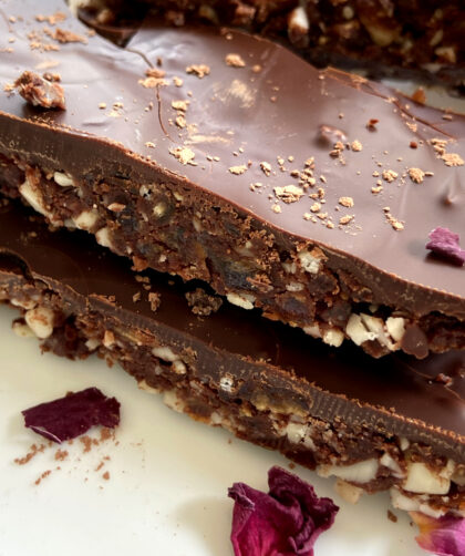 Chocolate almond date homemade energy bar
